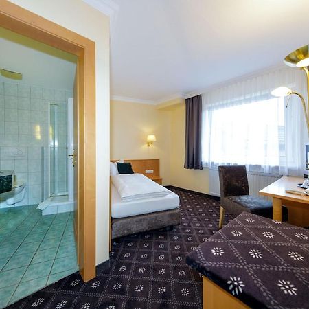 Hotel Zum Adler Nidderau Εξωτερικό φωτογραφία